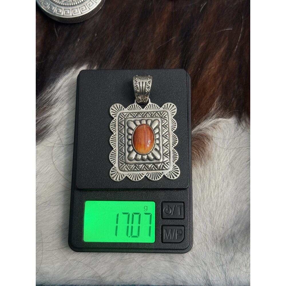 Carolyn Pollack Relios Sterling Silver Orange Spiny Oyster Concho Stamp Pendant - Picture 7 of 9